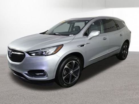 Used 2020 Buick Enclave Essence w/ Sport Touring Edition FWD image 5