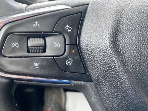 Used 2024 Chevrolet Trax ACTIV FWD image 7