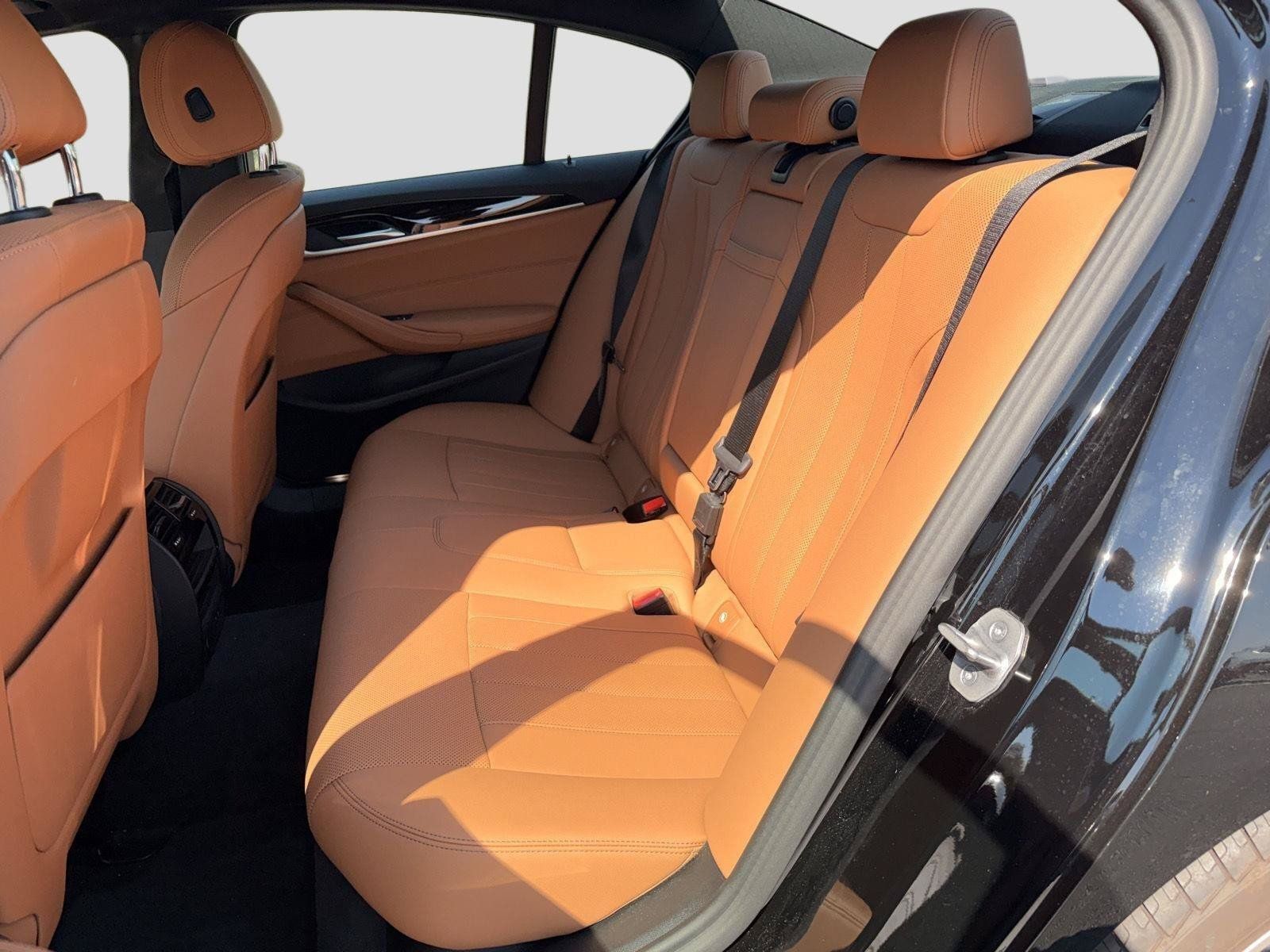 Used 2023 BMW 530i RWD image 7
