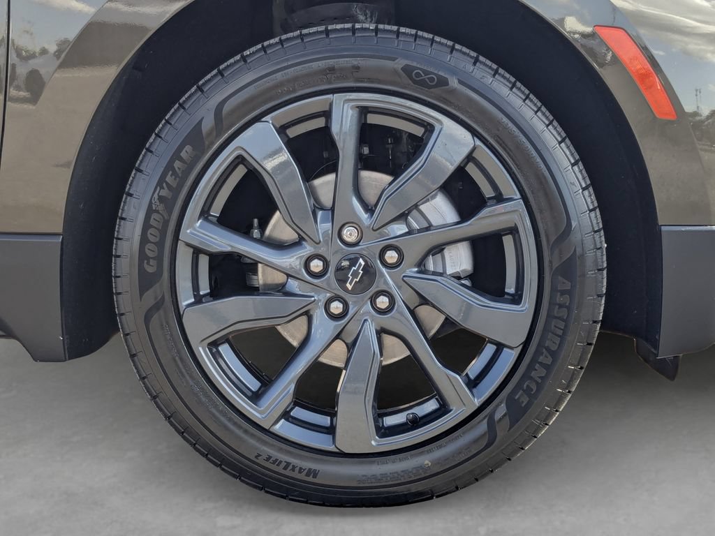 Certified 2023 Chevrolet Equinox RS FWD image 10