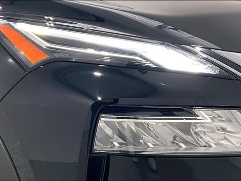 Used 2023 Nissan Rogue Platinum AWD/4WD image 38