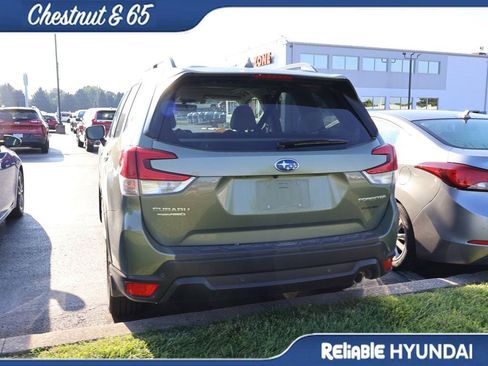 Used 2021 Subaru Forester Limited AWD/4WD image 16