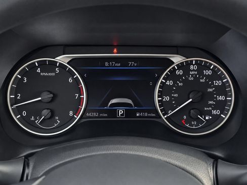 Used 2025 Nissan Sentra SV FWD image 29