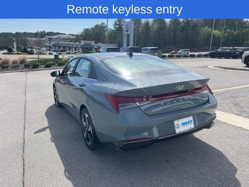 Used 2023 Hyundai Elantra Limited image 8
