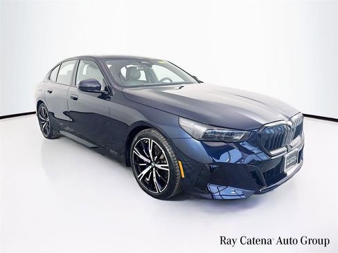 Used 2025 BMW 530i xDrive w/ M Sport Package image 1