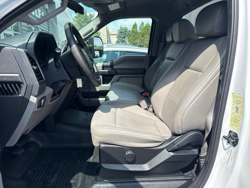 Used 2019 Ford F550 4x4 Regular Cab Super Duty image 12