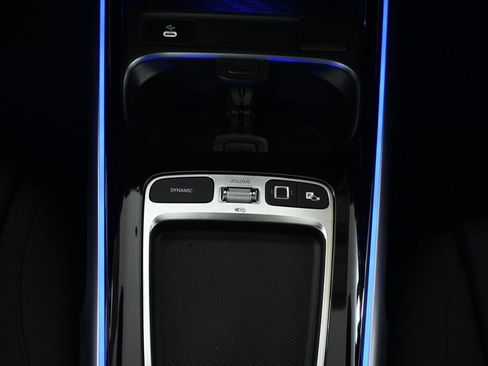 New 2026 Mercedes-Benz GLB 250 4MATIC image 25