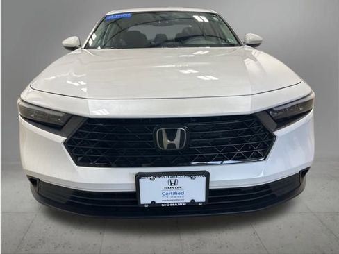 Certified 2023 Honda Accord LX image 3