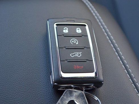 New 2025 Jeep Grand Cherokee Limited w/ Black Appearance Package image 22