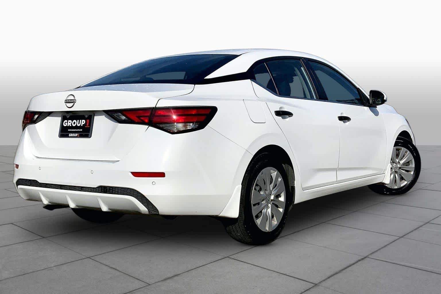 Used 2025 Nissan Sentra S FWD image 13