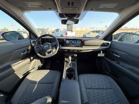 New 2026 Nissan Kicks SV w/ SV Premium Package FWD image 13