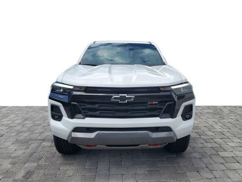 Used 2023 Chevrolet Colorado Z71 w/ Z71 Convenience Package 2 AWD/4WD image 2