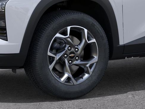 New 2026 Chevrolet Trax LT w/ LT Convenience Package FWD image 9