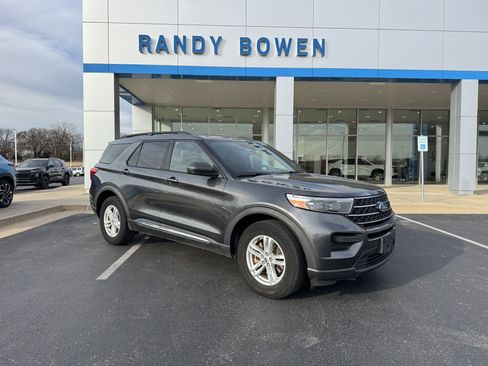 Used 2020 Ford Explorer XLT w/ Comfort Package image 1
