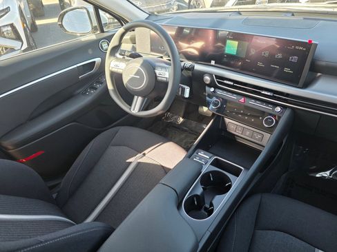 New 2025 Hyundai Sonata SEL image 16