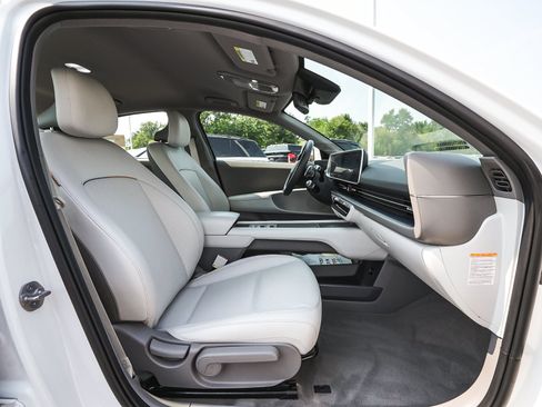 Used 2024 Hyundai Ioniq 6 SEL AWD/4WD image 45