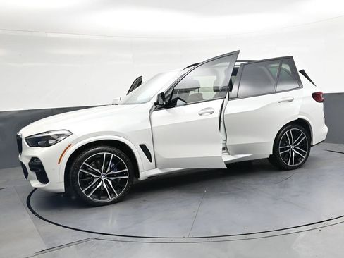 Used 2021 BMW X5 xDrive40i w/ M Sport Package AWD/4WD image 26