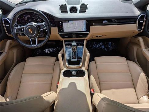 Used 2022 Porsche Cayenne E-Hybrid image 19