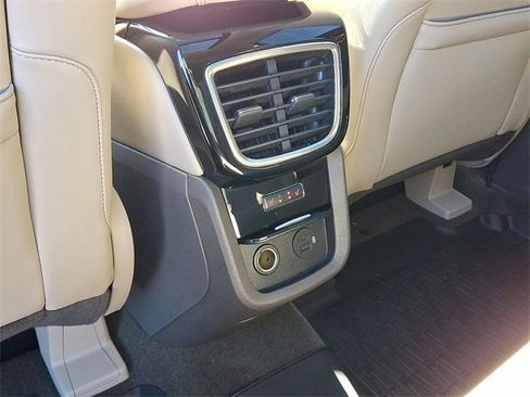 Used 2021 Lincoln Nautilus Reserve w/ Equipment Group 201A image 12