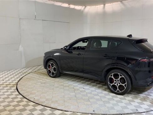 Used 2024 Alfa Romeo Tonale Veloce image 6