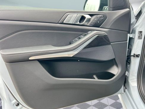 New 2026 BMW X7 xDrive40i AWD/4WD image 13
