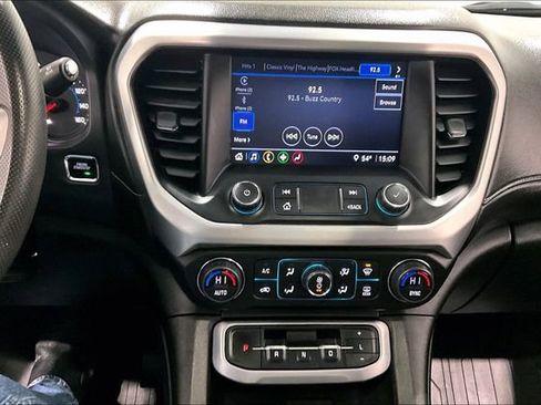 Used 2023 GMC Acadia SLE w/ LPO, Black Accent Package image 15