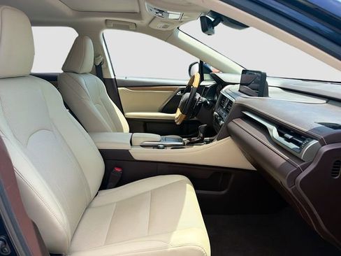 Used 2020 Lexus RX 350L FWD w/ Premium Package image 16