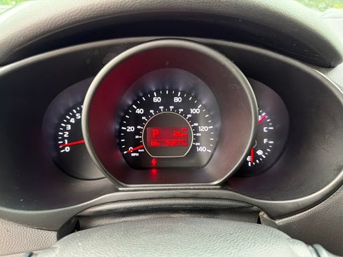 Used 2016 Kia Soul FWD image 20