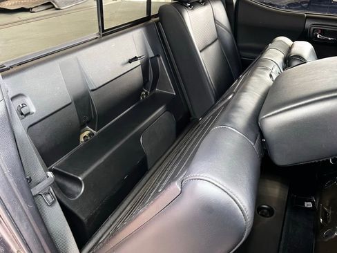 Used 2020 Toyota Tacoma TRD Off-Road image 60