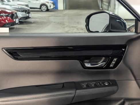 Used 2023 Honda CR-V EX-L image 11