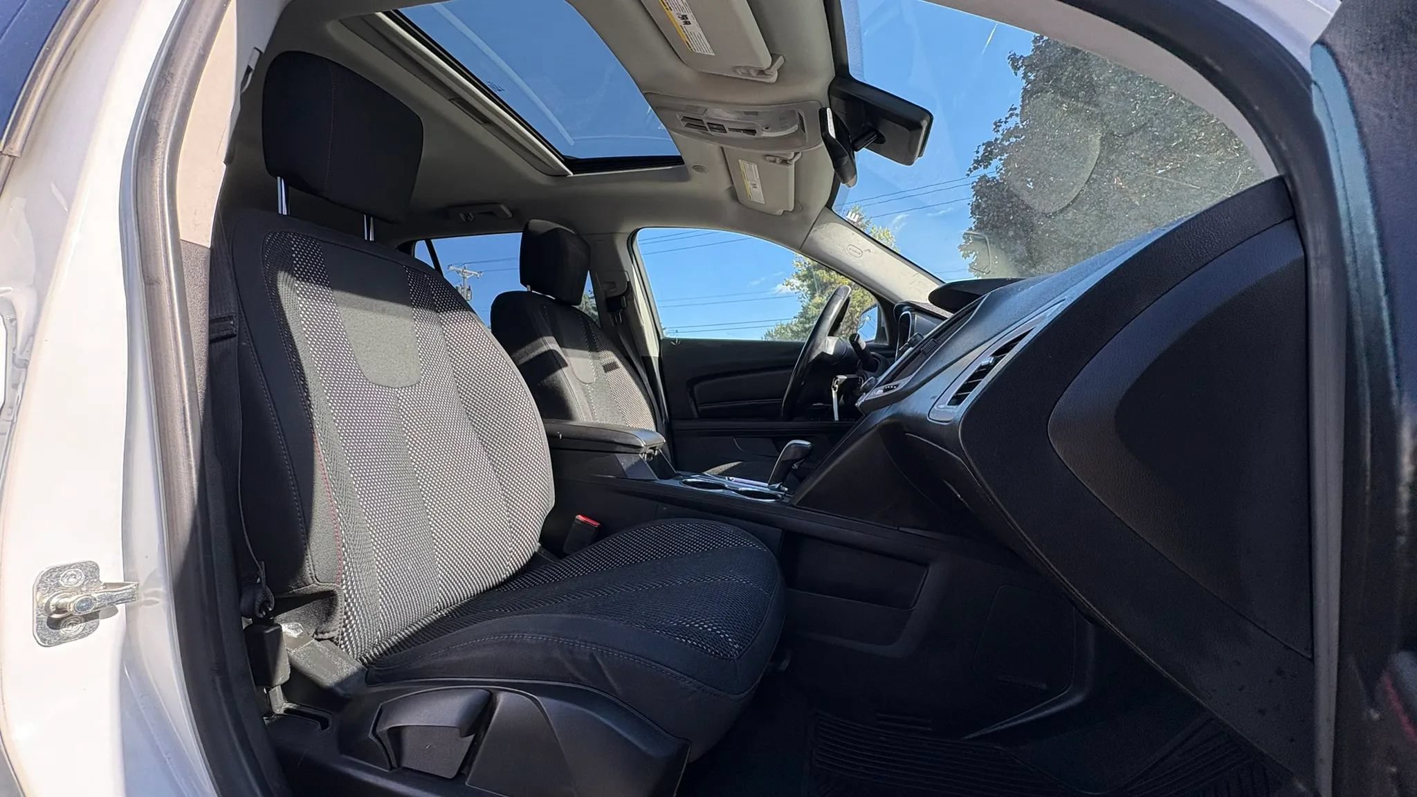 Used 2012 GMC Terrain SLE FWD image 29