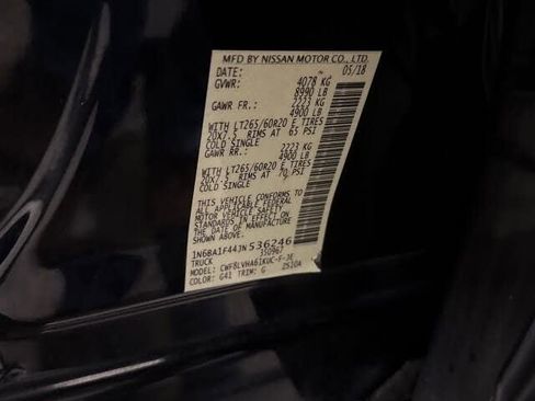 Used 2018 Nissan Titan SL w/ Chrome Package AWD/4WD image 80