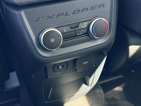 New 2026 Ford Explorer Active RWD image 12