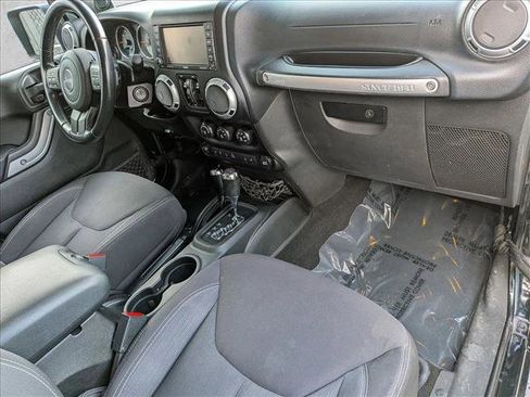 Used 2013 Jeep Wrangler Unlimited Sahara w/ Connectivity Group image 20