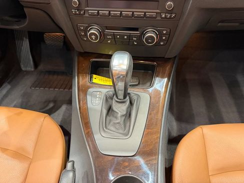 Used 2010 BMW 328i Convertible RWD image 36