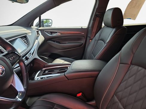 Used 2023 Buick Enclave Avenir AWD/4WD image 12