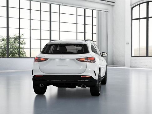 New 2025 Mercedes-Benz GLA 35 AMG 4MATIC image 24