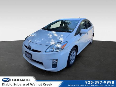 Used 2010 Toyota Prius Three FWD image 1
