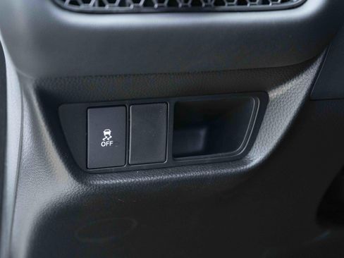 Used 2026 Honda HR-V LX image 40