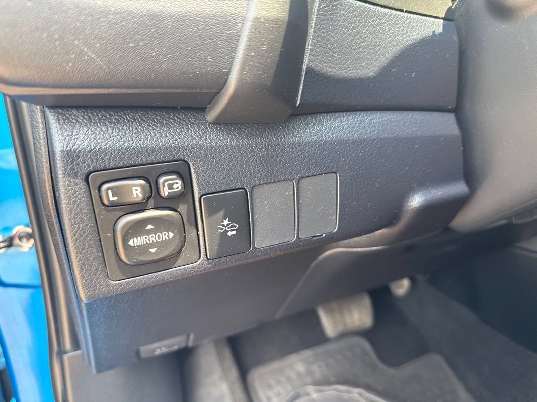 Used 2018 Toyota Corolla iM w/ All-Weather Mat Package FWD image 32