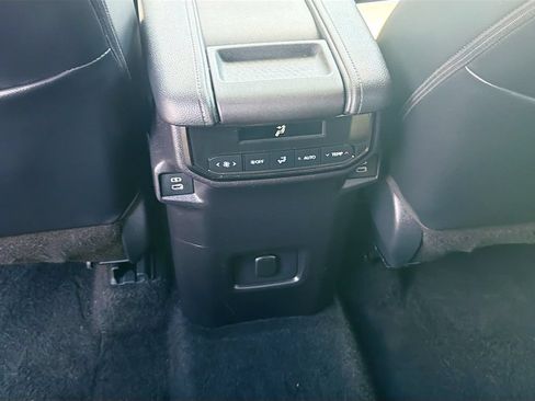 Used 2025 Toyota Grand Highlander FWD image 20
