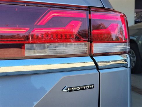 Used 2024 Volkswagen Atlas SE image 9