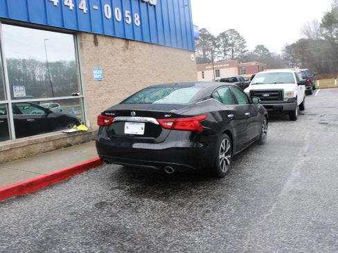 Used 2018 Nissan Maxima 3.5 SV image 4