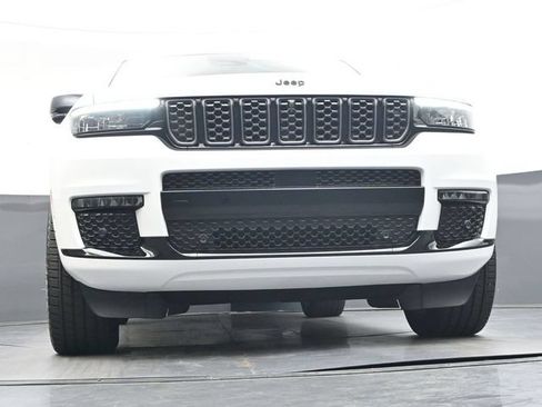 Used 2025 Jeep Grand Cherokee L Summit AWD/4WD image 41