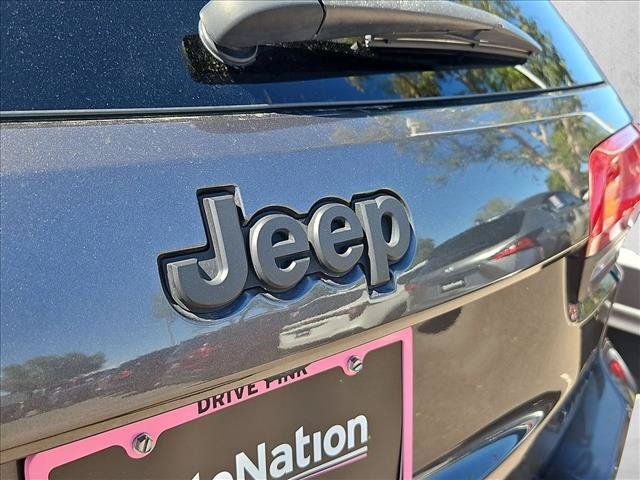Used 2017 Jeep Grand Cherokee Laredo w/ Quick Order Package 2BE RWD image 30