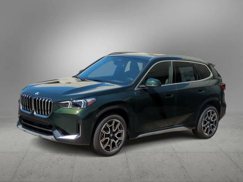 New 2025 BMW X1 xDrive28i w/ Technology Package AWD/4WD image 4