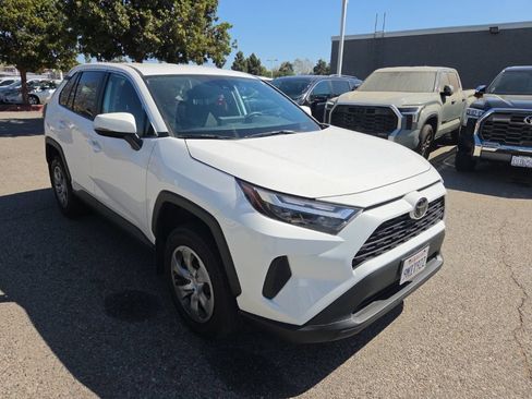 Used 2024 Toyota RAV4 LE FWD image 8