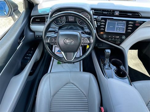 Used 2019 Toyota Camry SE image 20