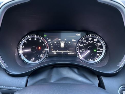 Used 2023 Toyota Highlander XLE image 15