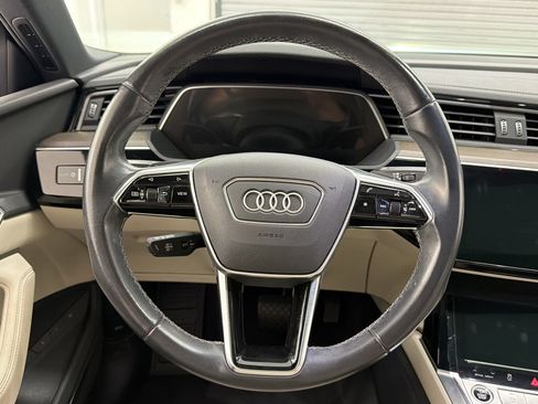 Used 2024 Audi Q8 e-tron Premium Plus w/ Premium Plus Package AWD/4WD image 11